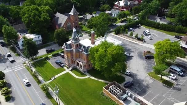Delaware Ohio Old County Jail Downtown Aerial Drone — Vídeos de Stock