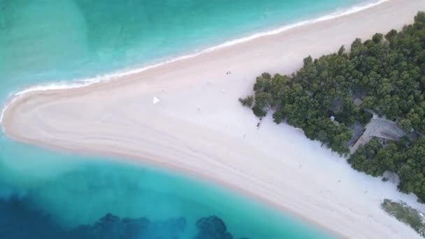 Hırvatistan Daki Altın Boynuz Plajında Hava Süresi Doluyor — Stok video