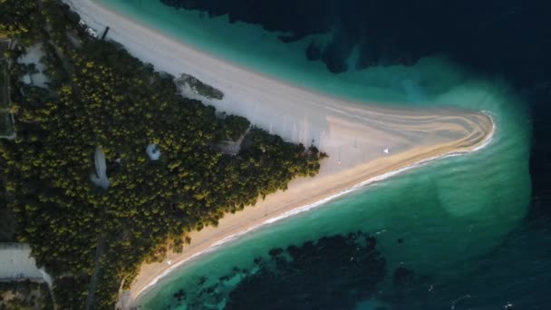 Округ Безпілотного Літального Апарата Навколо Пляжу Золотої Роги Хорватії — стокове відео