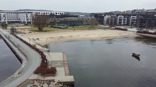 Kristiansand Playa Ciudad Aérea Deslizándose Por Lado Oeste Volando Por — Vídeos de Stock