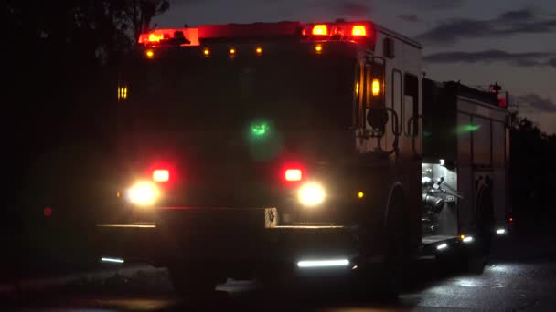 Close Shot Front Left Hand Side Huge Firetruck Evening Its — Stockvideo