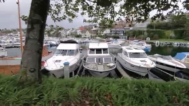 Small Boat Harbor Fall Day — Vídeo de stock