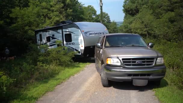 Elderly Man Pulling Pickup Truck Out Boondock Campsite Attached Back — Wideo stockowe