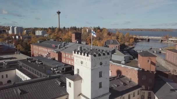 Flying Finnish Flag Nsinneula Tampere — Stock Video