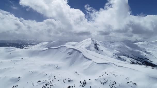 Aerial Views Mountain Peaks Loveland Pass Colorado — ストック動画