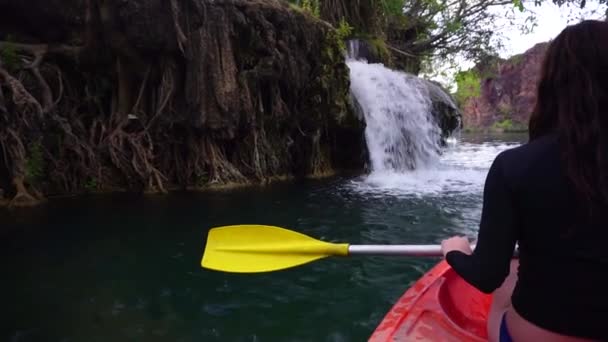 Slow Motion Footage Women Canoe Paddling Rowing Small Waterfall While — Vídeos de Stock