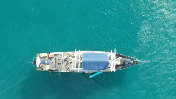 Aerial View Sailing Ship Whitsundays Australia — Stockvideo
