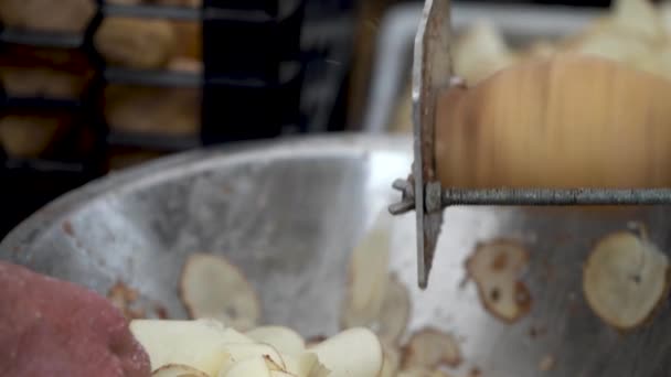 Closeup Potato Going Machine Spinning Ribbons Curly Potatoes Coming Out — Vídeos de Stock