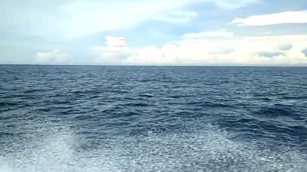 Travelling Boat Middle Sea — Vídeo de Stock