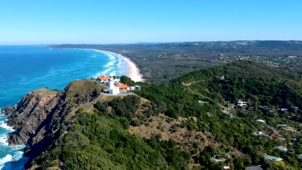 Aerial View Seaside Lighthouse Byron Bay Australia — Vídeos de Stock