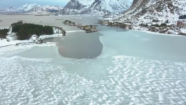 Beautiful Frozen Lake North Earth Middle Winter — Stockvideo