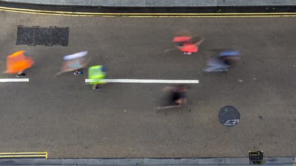 Birds Eye View Time Lapse Colorful Marathon Runners Road — ストック動画