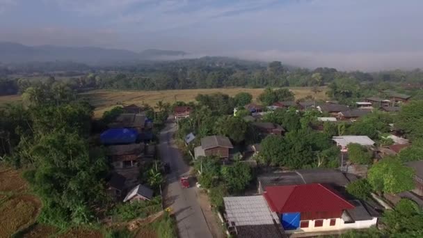 Деревня Сельская Горная Деревня Провинции Прэ Таиланд Аэросъемка — стоковое видео