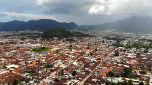Drone Decent San Cristobal Las Casas Chiapas — Αρχείο Βίντεο