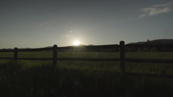 Sunrise Teton Mountains Farm Fence Idaho — 비디오