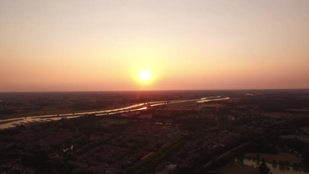 High Altitude Aerial Image Captured Small Town Sun Setting Back — Vídeo de Stock