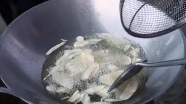 Banana Frying Deep Fried Banana Sweet Banana Crisps Making Banana — Stock Video