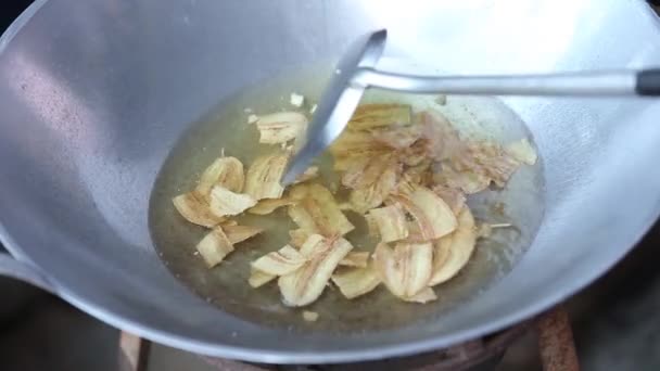 Banana Frying Deep Fried Banana Sweet Banana Crisps Making Banana — Vídeos de Stock