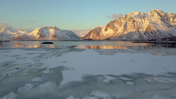 Due Northern Latitude Main Parts Norway Enjoy Real Winter Snow — Vídeo de stock