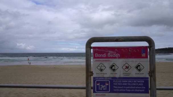 Пустой Сиднейский Серфинг Пляж Бонди Зомби Апокалипсис Новом Южном Уэльсе — стоковое видео