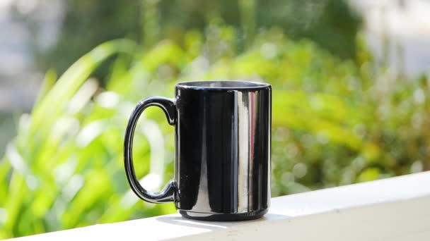 Smooth Slow Motion Shot Black Mug Full Hot Coffee Sitting — Stock Video