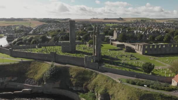 Vista Aérea Drone Catedral Andrews Cemitério — Vídeo de Stock