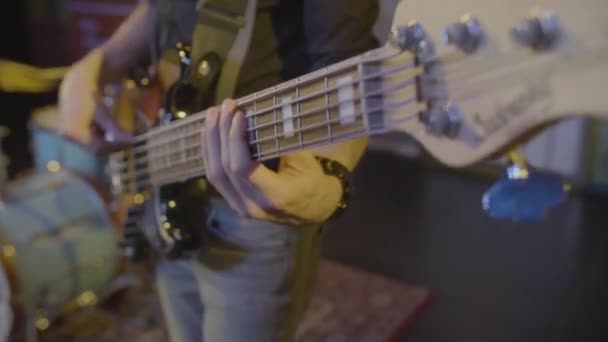 Bass Guitar Player Jamming — Vídeo de stock