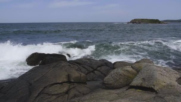 Waves Crashing Cliffs Island Distance — Stock video