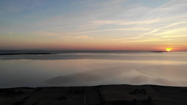 Aerial View Sejerbugten Beautiful Sunset — Stockvideo