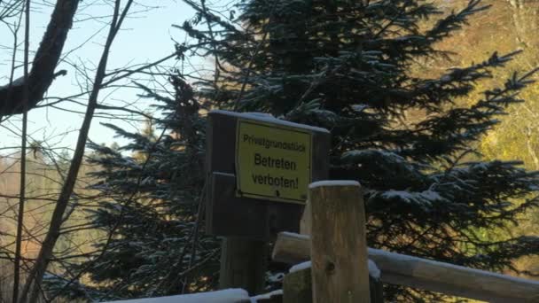 Pan Shot Yellow Sign Prohibiting Trespassing Germany — Video