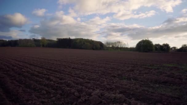 Panning Shot Ploughed Agricultural Field — Vídeos de Stock
