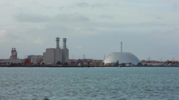 Incinerator Chimneys Next Sea — Vídeo de stock