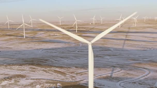 Luchtfoto Van Windturbines Een Koude Wintermiddag Calhan Colorado — Stockvideo