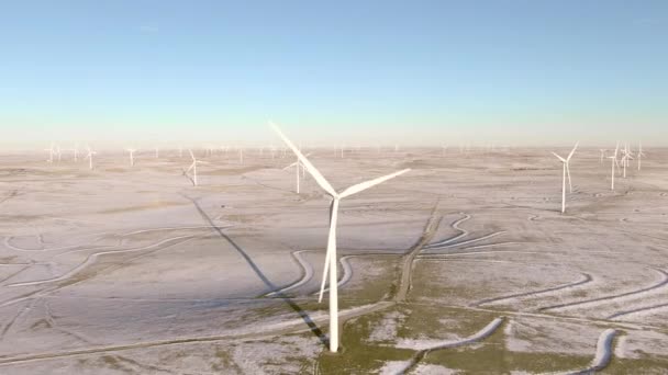 Aerial Shots Wind Turbines Cold Winter Afternoon Calhan Colorado — ストック動画