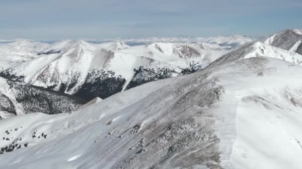 Veduta Aerea Delle Cime Delle Montagne Dal Passo Loveland Colorado — Video Stock