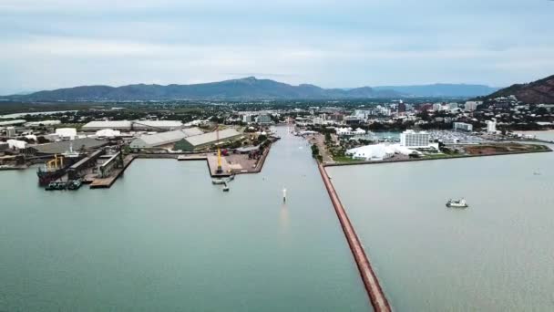 Drone Flying Port Harbour Moving City Background Location Townsville Australia — Video