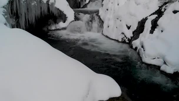 Moving Back Waterfall — Αρχείο Βίντεο