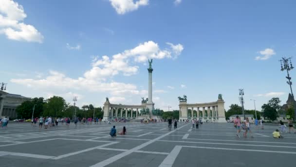 View Heroes Square Budapest Hungary — Vídeo de stock