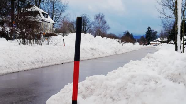 Still Shot Snow Post Showing Hight Snow Bavaria Leading Street — Stock Video