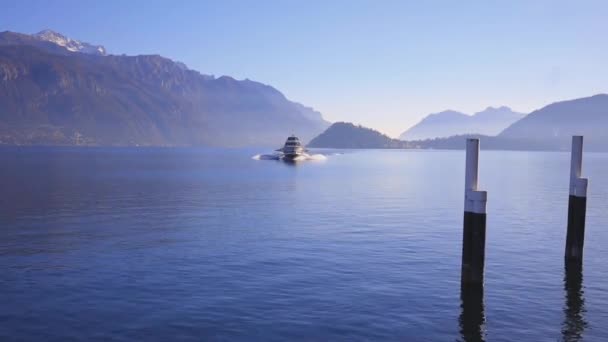 Fastboat Arriving Menaggio Ferry Port Lake Como Italy — Vídeo de stock