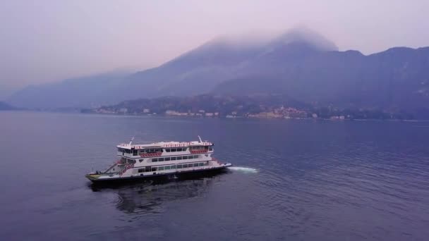 Ferry Crossing Lake Como Leaving Bellagio Port Filmed Air — 비디오