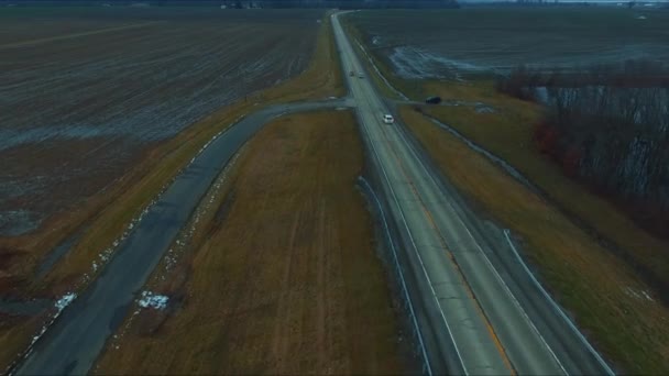 Cars Trucks Bus Traveling Overpass Running Railroad Tracks Next Pond — Stockvideo