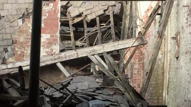 Roof Collapsed Old Brick Building — Stock video