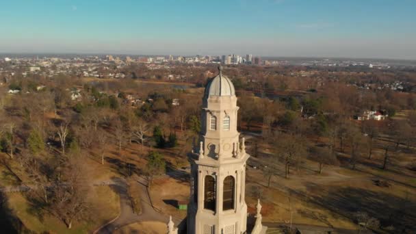 Dogwood Dell Carillon Tower Richmond Virginia Luft Und Stadtblick — Stockvideo