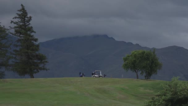 Golf Cart Distance — Video Stock