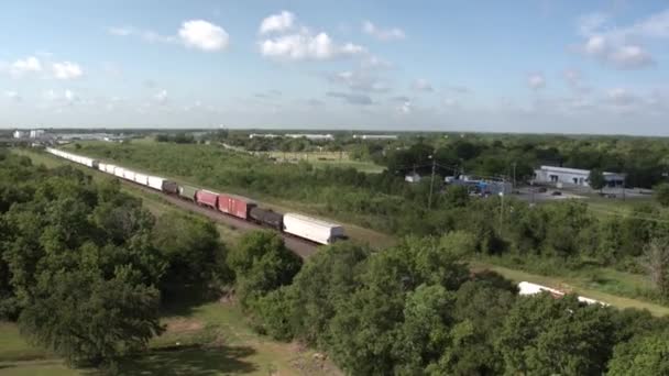 Train Traveling Railway City Texas — Stockvideo
