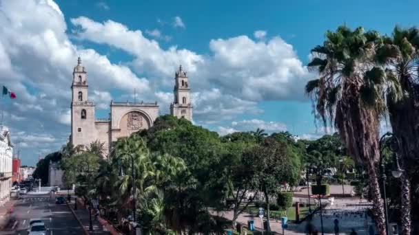 Large Cathedral Plaza Grande Clouds Swirl Merida Mexico — Vídeo de stock