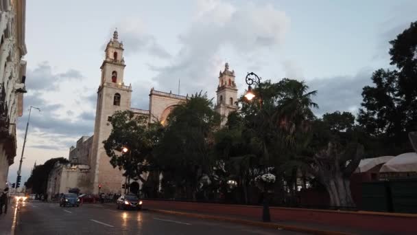 View Catedral San Ildefonso Merida Yacatan Mexico Dusk — Stock video