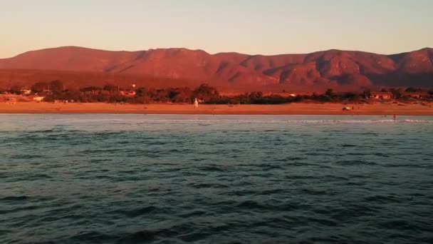 智利太平洋 从水看山 — 图库视频影像