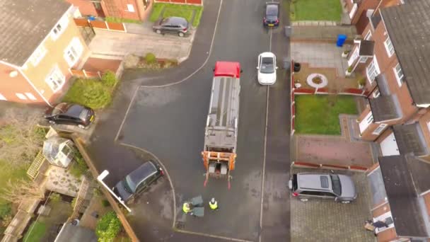 Aerial View Dustmen Putting Recycling Waste Waste Truck Bin Men — Stock video